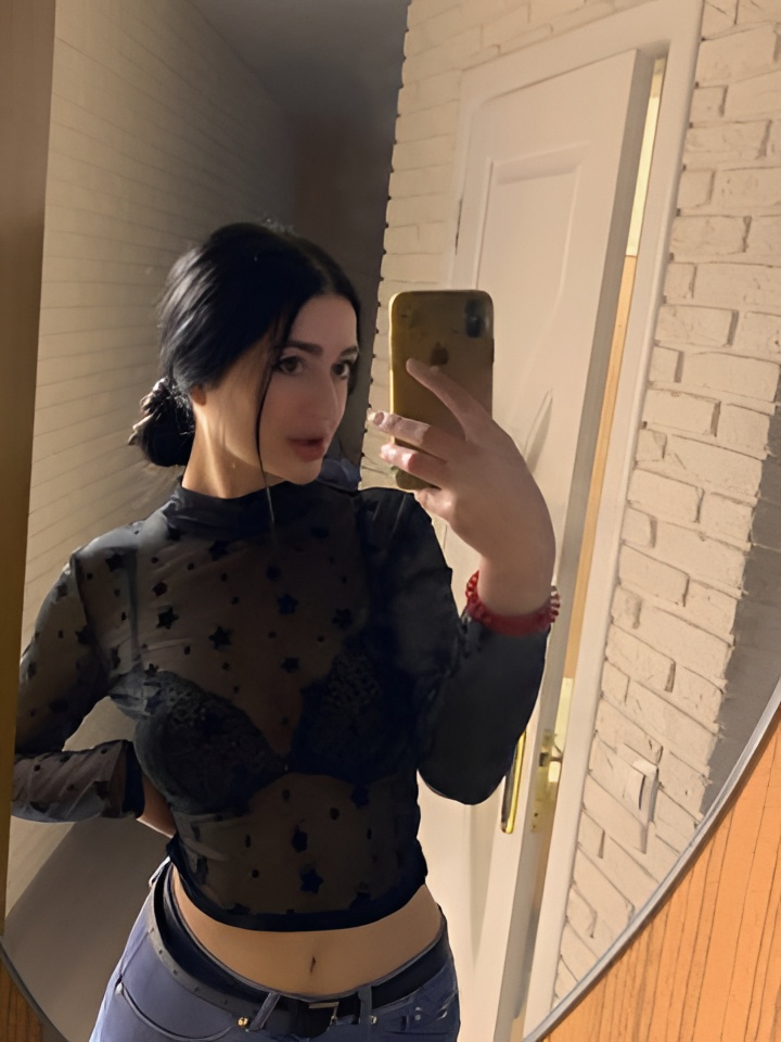 Василиса привлекальеная девушка из Таганрога цена от 10000 руб