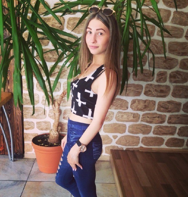 Вероника привлекальеная девушка из Таганрога цена от 3000 руб