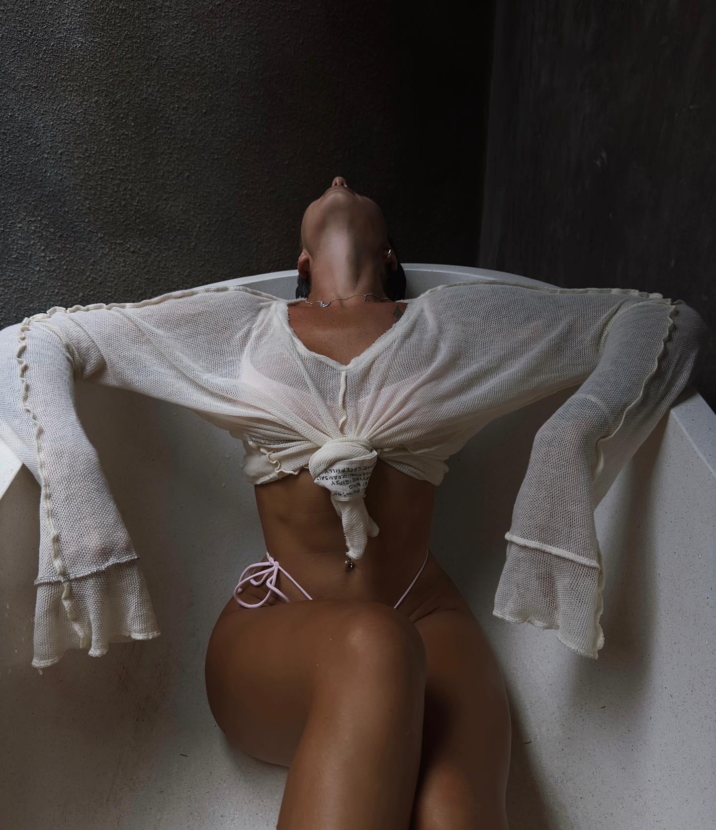 ОЛЕСЯ привлекальеная девушка из Таганрога цена от 6000 руб