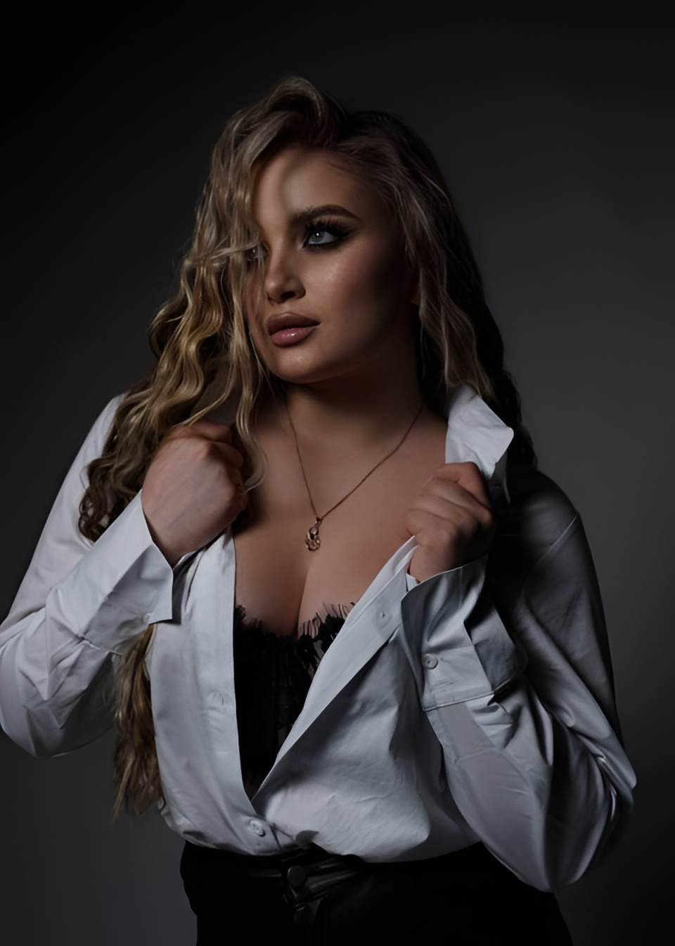 Алиса привлекательная девушка из Таганрога цена от 6000 руб