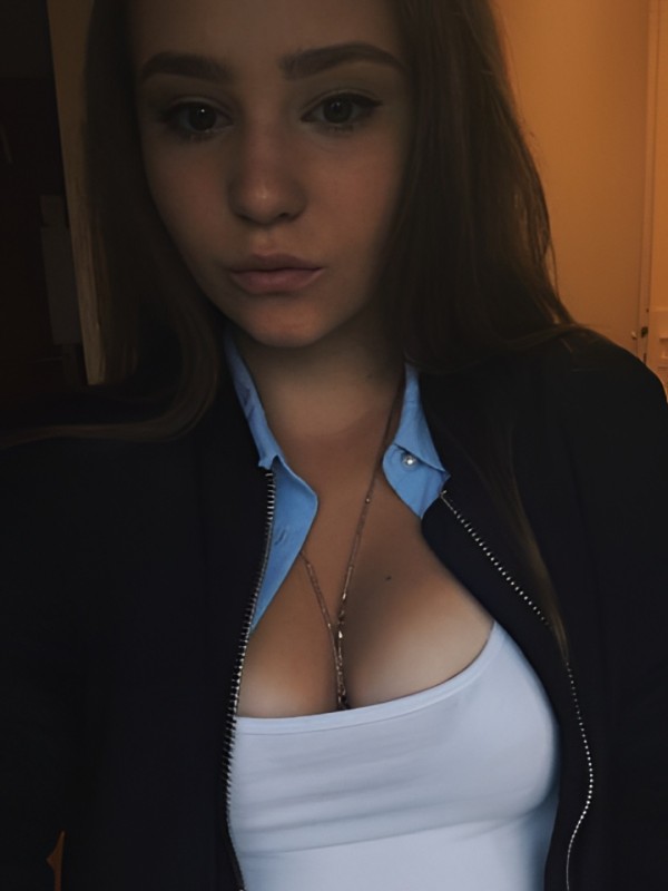 Евлалия привлекательная девушка из Таганрога цена от 2500 руб