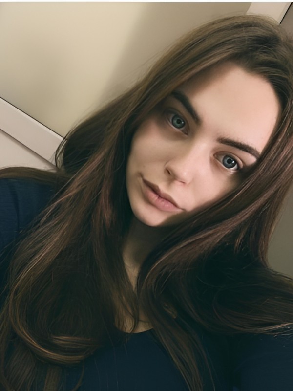 Олеся привлекательная девушка из Таганрога цена от 1500 руб